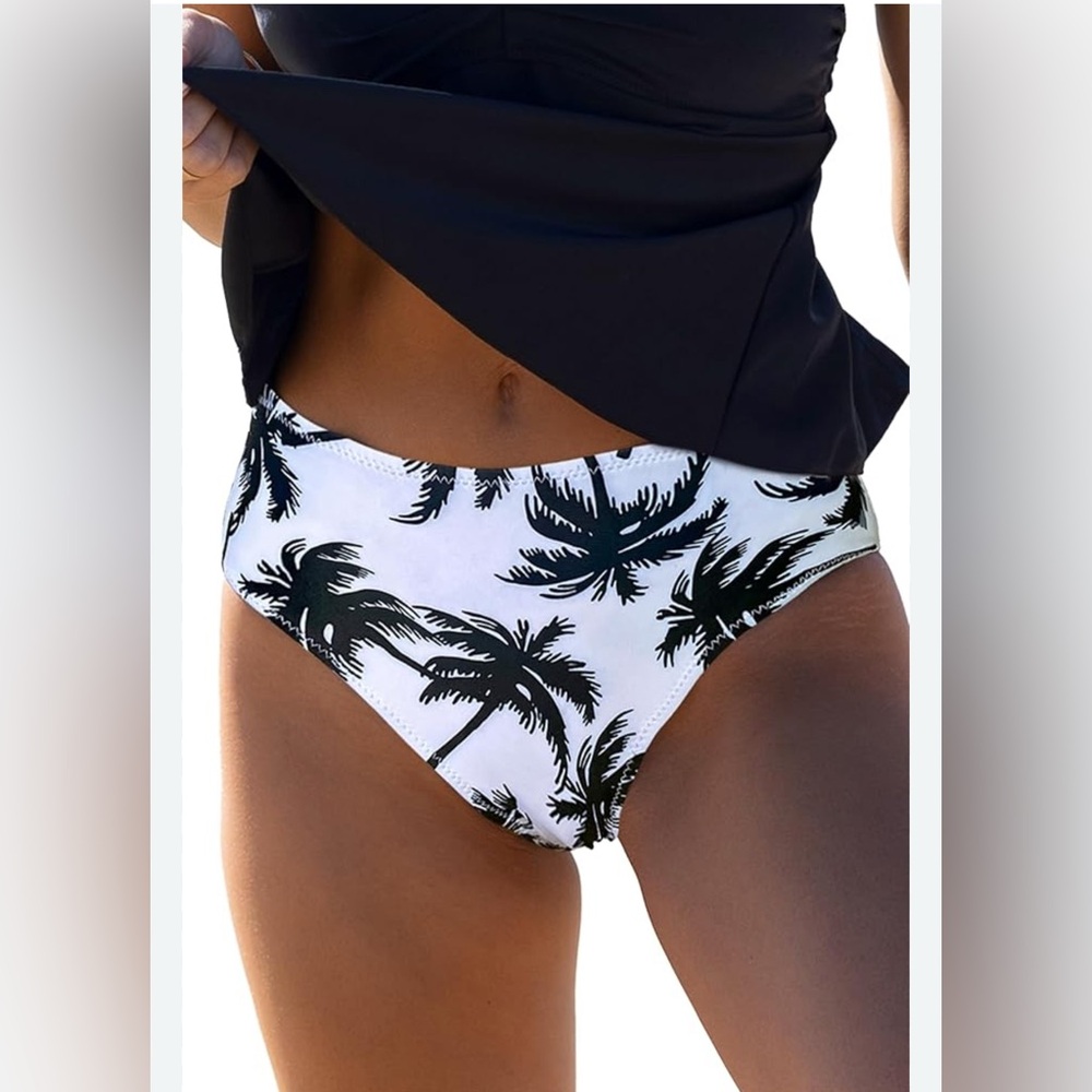 Nwt. Shekini bikini bottom